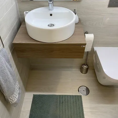 Light Wave Center 50m * נאזרה