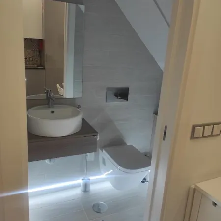 Light Wave Center 50m Apartment