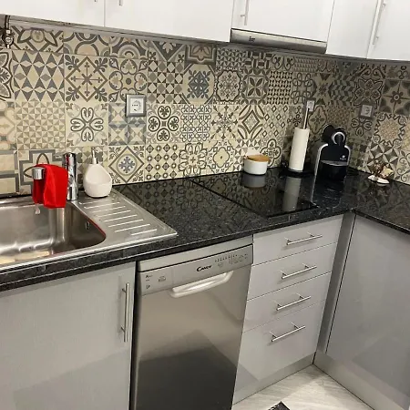 Light Wave Center 50m Apartment